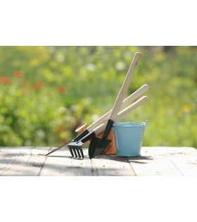 Set aus kleinen Gartenwerkzeugen, Kelle, Pflanzmaschine, Rechen